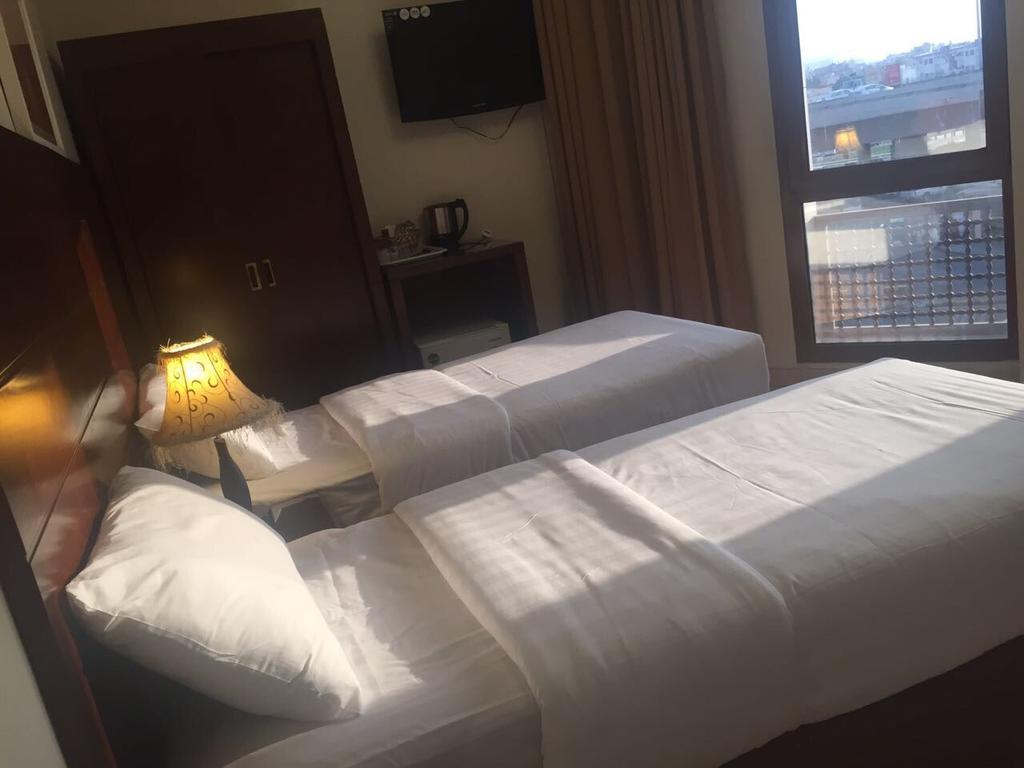 אל-מדינה Manazel Alaswaf Hotel מראה חיצוני תמונה