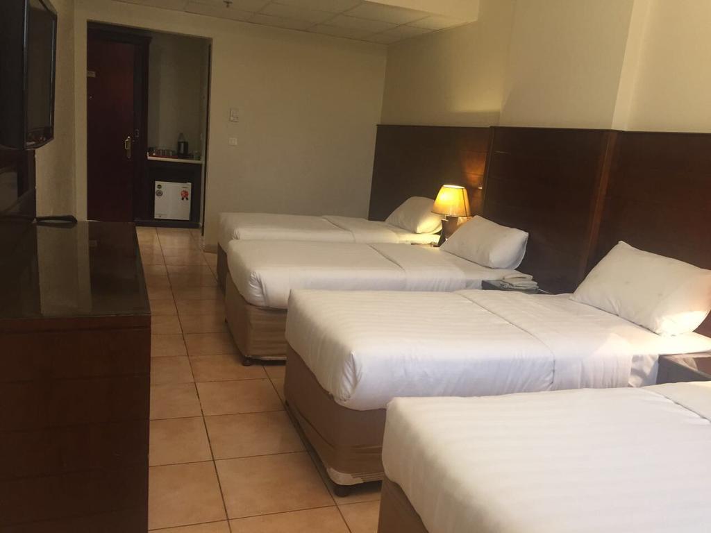 אל-מדינה Manazel Alaswaf Hotel מראה חיצוני תמונה